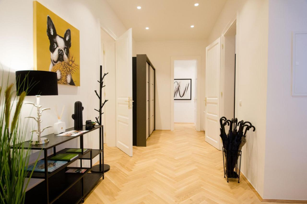 Studio Apartments Opera - Mai'S Apartments Wien Eksteriør bilde
