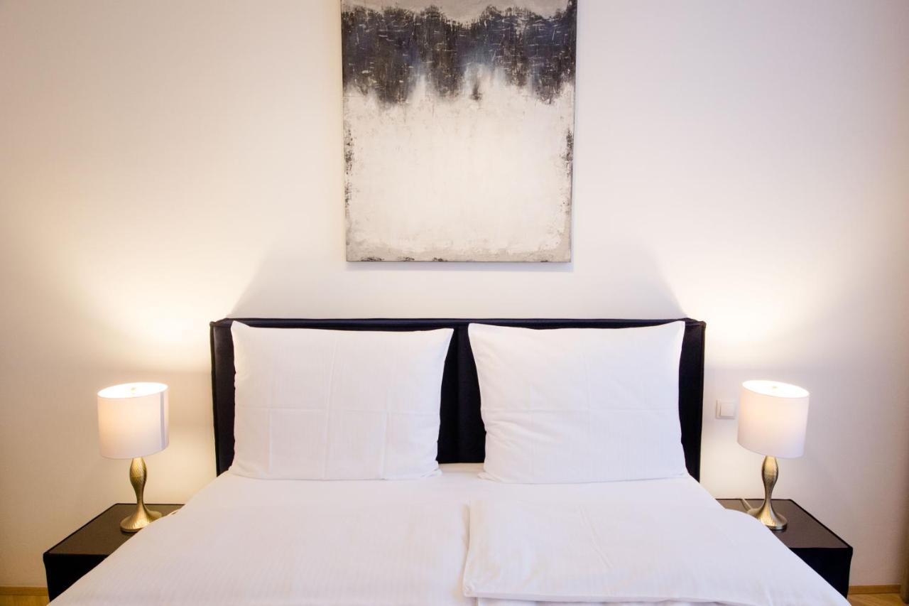 Studio Apartments Opera - Mai'S Apartments Wien Eksteriør bilde